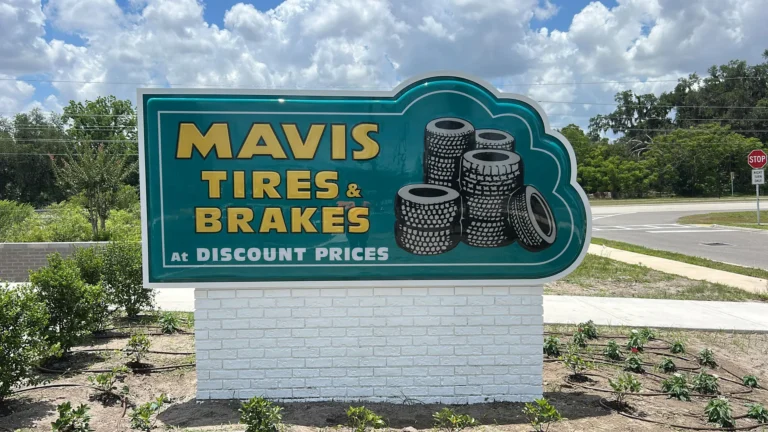 Mavis monument sign in Lakeland, FL