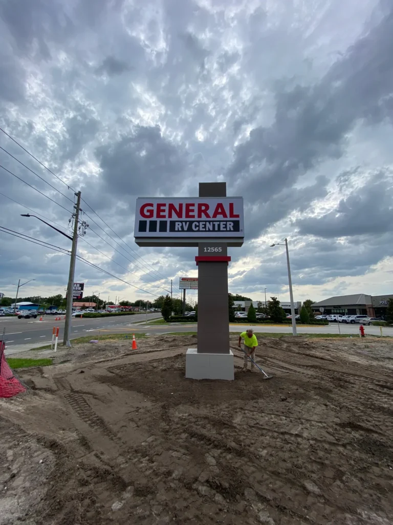 General RV pylon sign in Winter Garden, FL